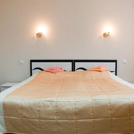 Avenue Hotel Zaslawye Phòng bức ảnh
